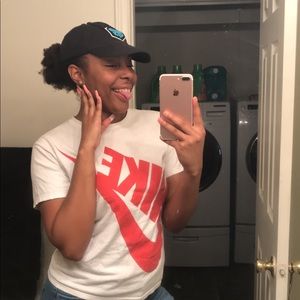 Meet your Posher, Alaja